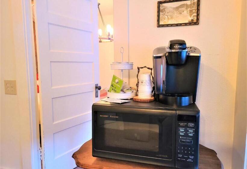 Четырехместный Номер Deluxe, Mrs. Anderson's Lodging