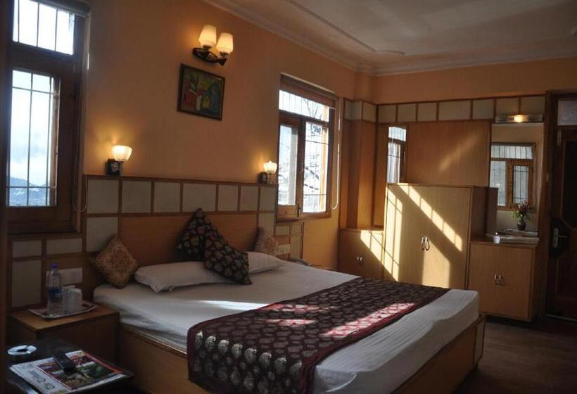 Номер Deluxe, Prestige