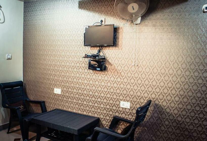 Standard Kolmen Hengen Huone, The Signature Inn