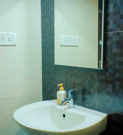 Номер Стандарт Трехместный, The Signature Inn