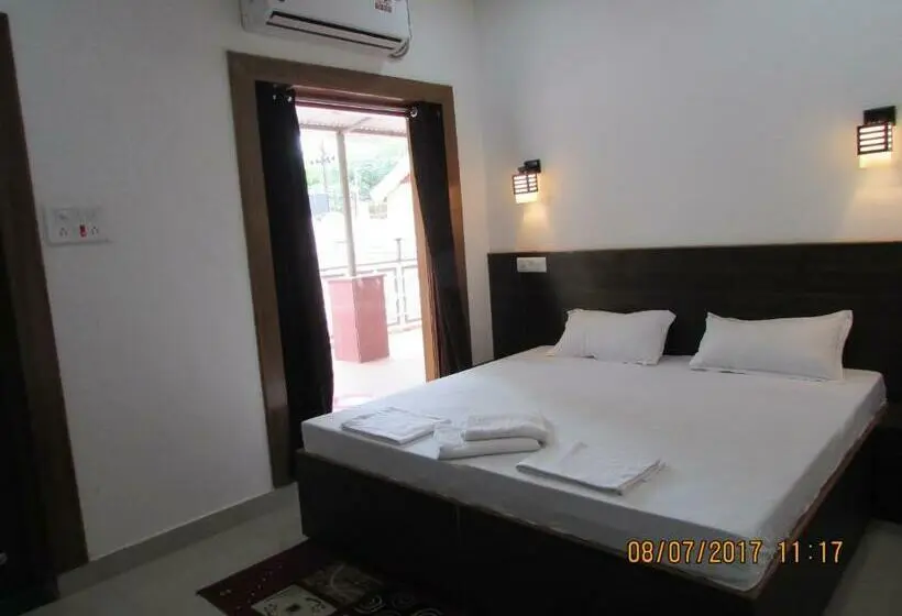 Deluxe-huone, Vrindavan