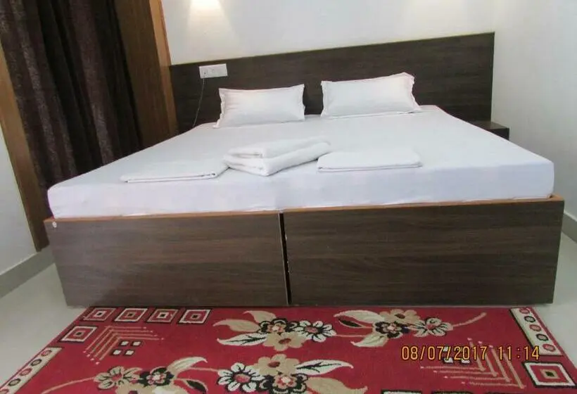 Deluxe-huone, Vrindavan