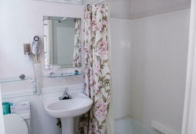 غرفة كلاسيكية رباعية, Midway Motel & Cottages