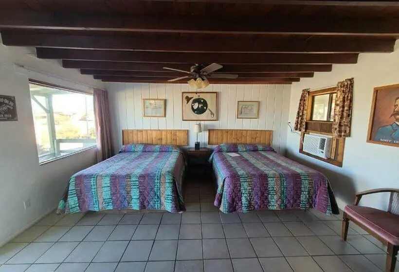スタンダードルーム, Sagebrush Inn