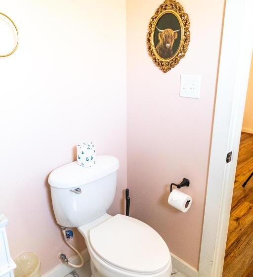 带大床的套房, Sagebrush Inn