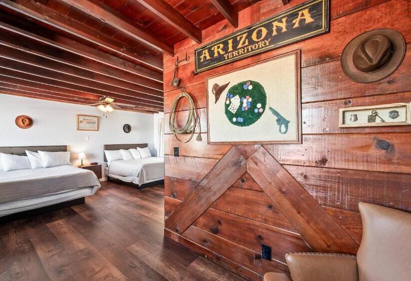 四人标准间, Sagebrush Inn