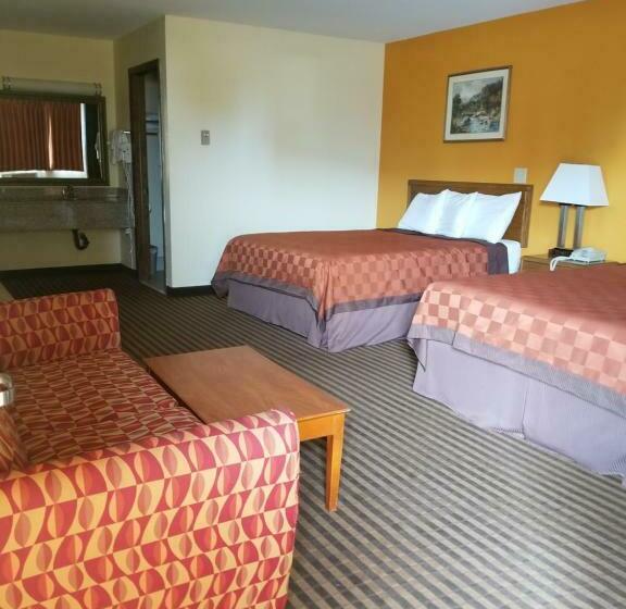 غرفة قياسية سرير كينج, Scottish Inn & Suites   Eau Claire