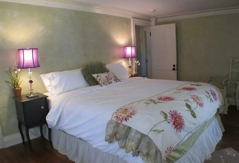 キングサイズベッドのスタンダードルーム, The Connecticut River Valley Inn