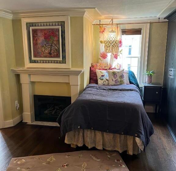 اتاق استاندارد با تخت بزرگ, The Connecticut River Valley Inn