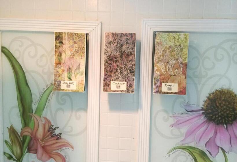 سوییت, The Connecticut River Valley Inn