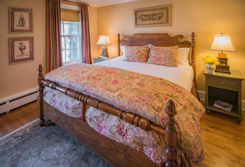 جناح, The Dorset Inn