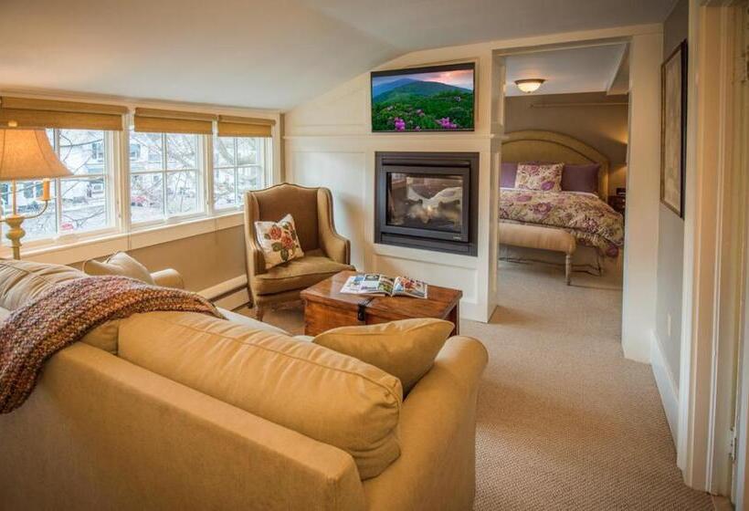 جناح, The Dorset Inn