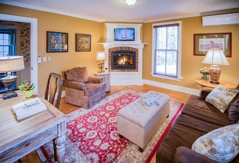 スイート, The Dorset Inn