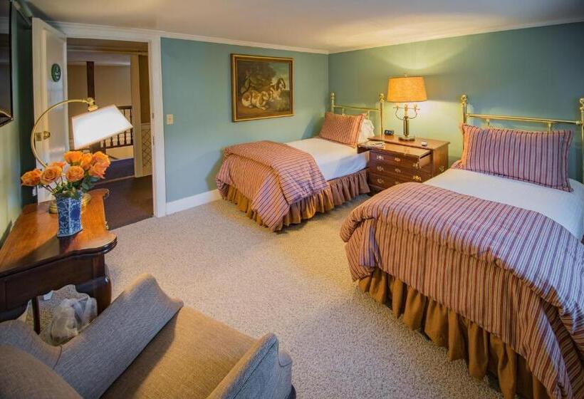 جناح, The Dorset Inn