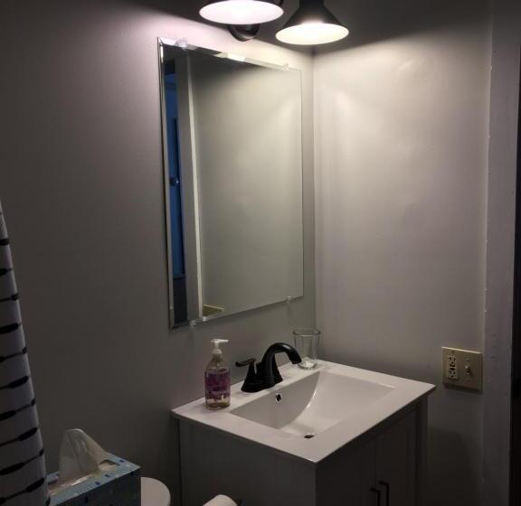 디럭스 룸, The Little River Inn