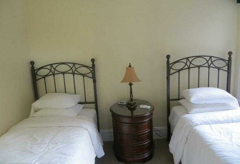 سوئیت 2 خوابه, The Polo Inn Bridgeport U.s.a