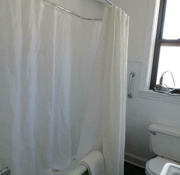 סוויטת 2 חדרי שינה, The Polo Inn Bridgeport U.s.a