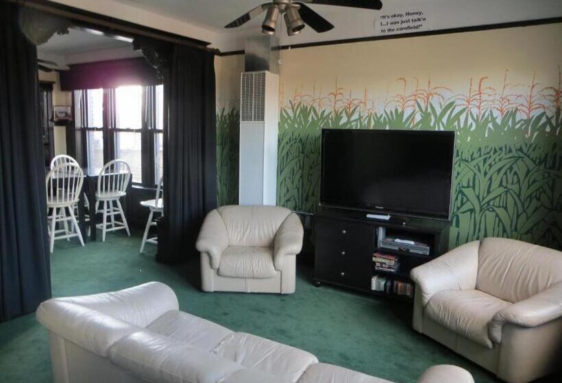 סוויטת 3 חדרי שינה, The Polo Inn Bridgeport U.s.a