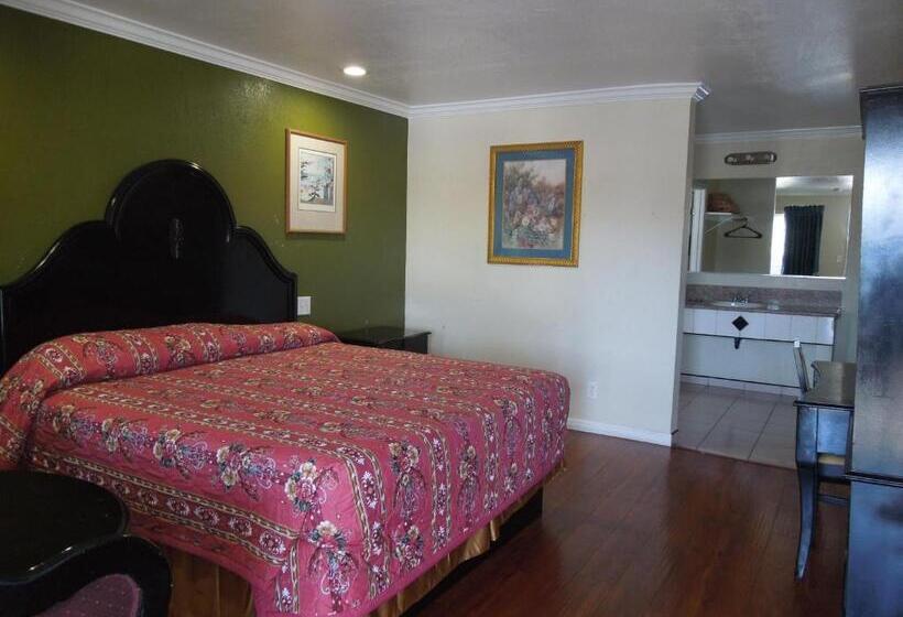 غرفة قياسية سرير كينج, Castaway Motel