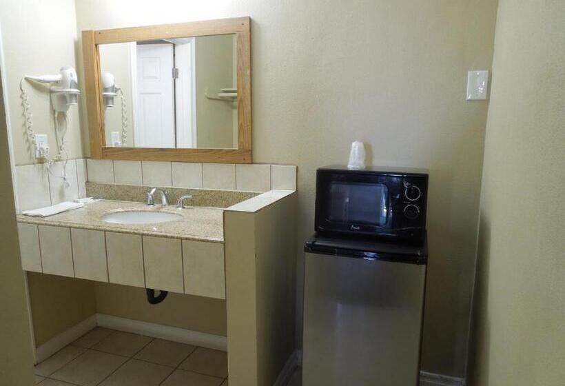 غرفة قياسية سرير كينج, Castaway Motel