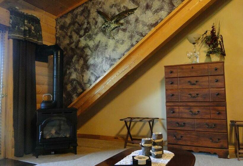 جناح مزوَّد بشرفة, Elkwood Manor Bed & Breakfast