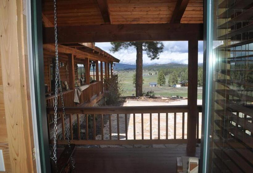 جناح ديلوكس, Elkwood Manor Bed & Breakfast