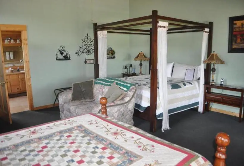 デラックススイート, Elkwood Manor Bed & Breakfast