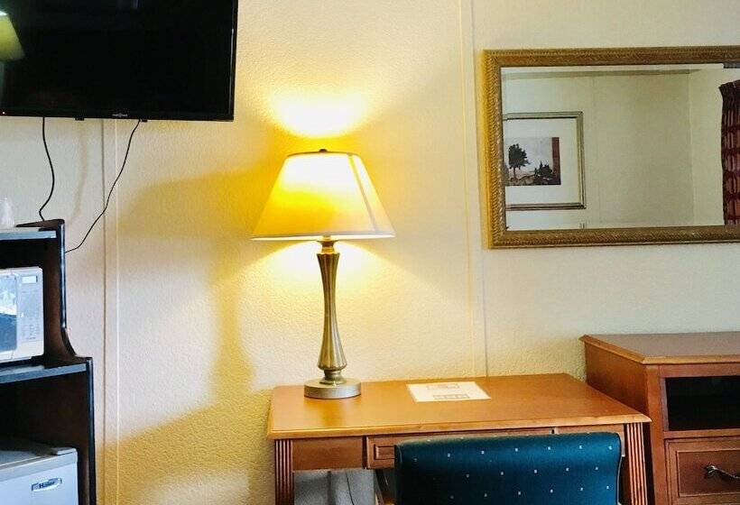 غرفه قياسيه سريرين مزدوجين, Granada Inn Motel   Kalkaska