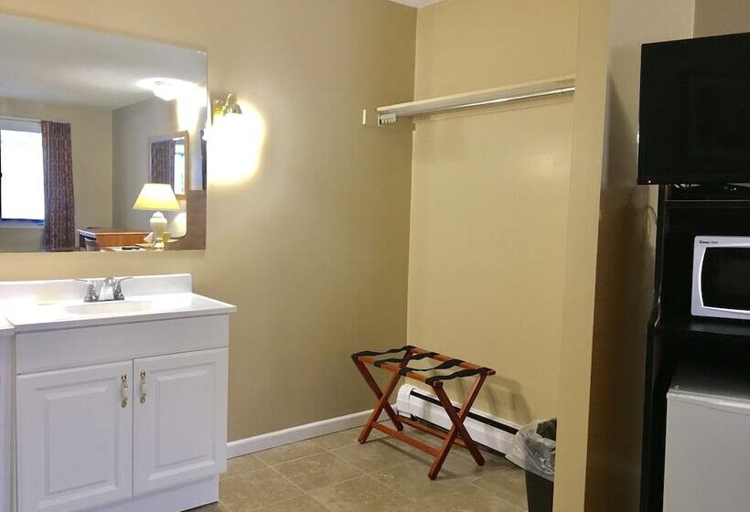 غرفه قياسيه سريرين مزدوجين, Granada Inn Motel   Kalkaska