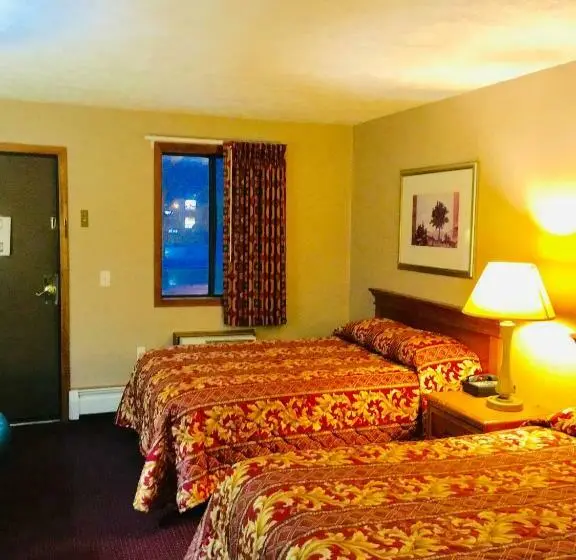２ダブルベッドのスタンダードルーム, Granada Inn Motel   Kalkaska