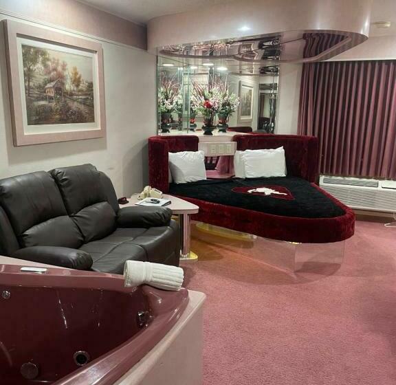 스위트, Designer Inn And Suites