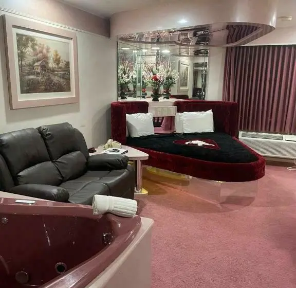 スイート, Designer Inn And Suites
