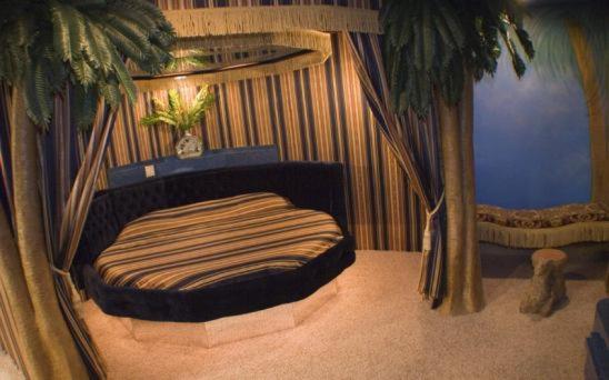 스위트, Designer Inn And Suites