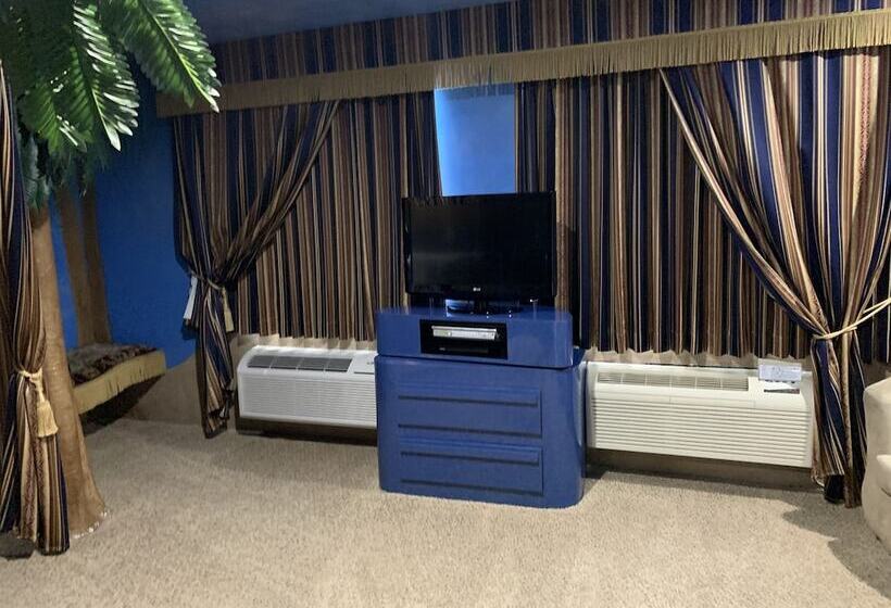 스위트, Designer Inn And Suites