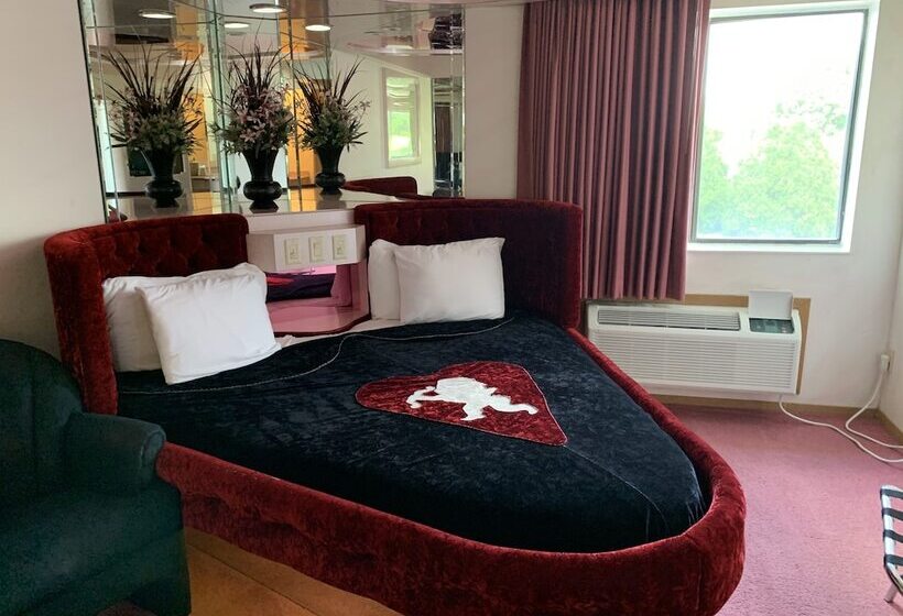 스위트, Designer Inn And Suites