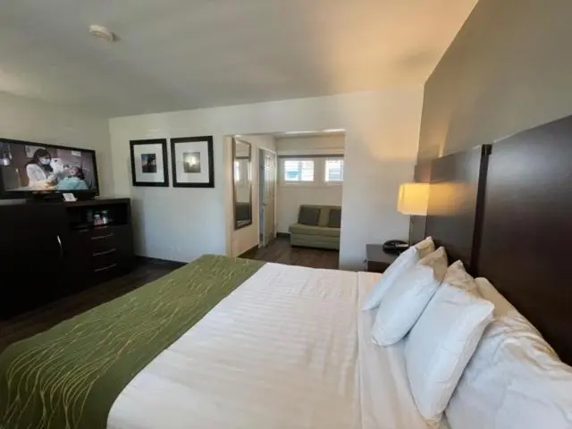 اتاق استاندارد برای معلولان, Hi View Inn & Suites
