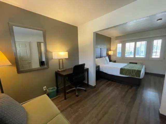 اتاق استاندارد برای معلولان, Hi View Inn & Suites