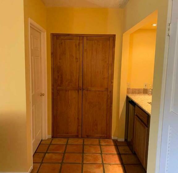 اتاق لوکس با تخت بزرگ, La Maison Hotel   Adults Only