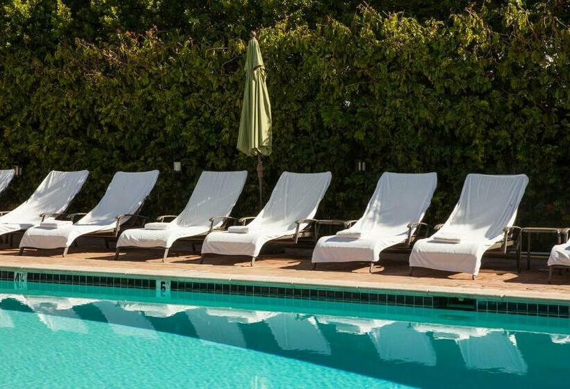 اتاق لوکس با تخت بزرگ, La Maison Hotel   Adults Only