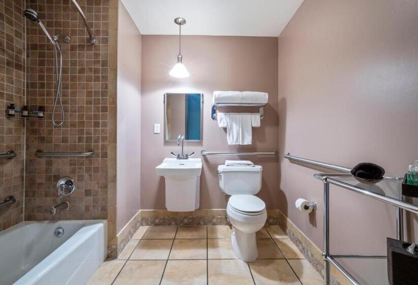 חדר סטנדרט, מיטת קינג, מותאם לאדם עם מוגבלויות, The Harbor Front Inn