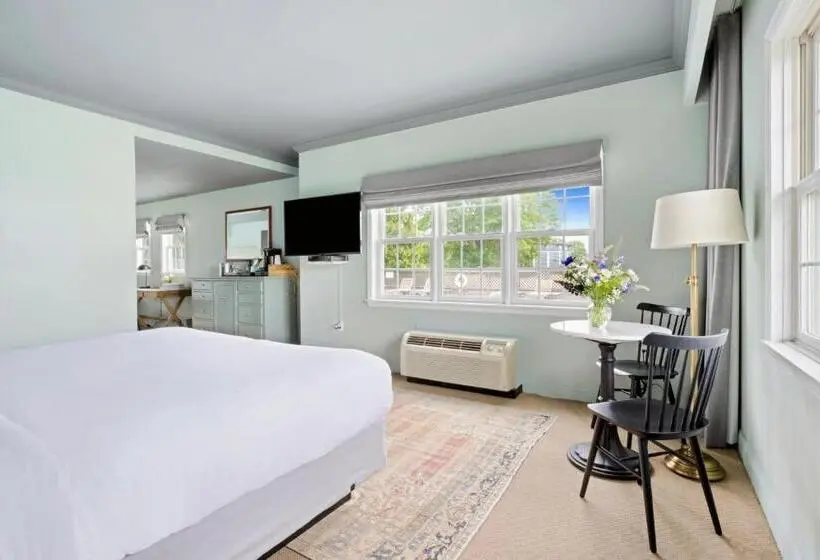 Juniorsviitti, The Harbor Front Inn