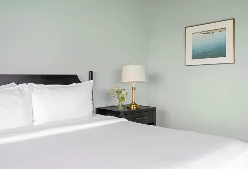 Juniorsviitti, The Harbor Front Inn