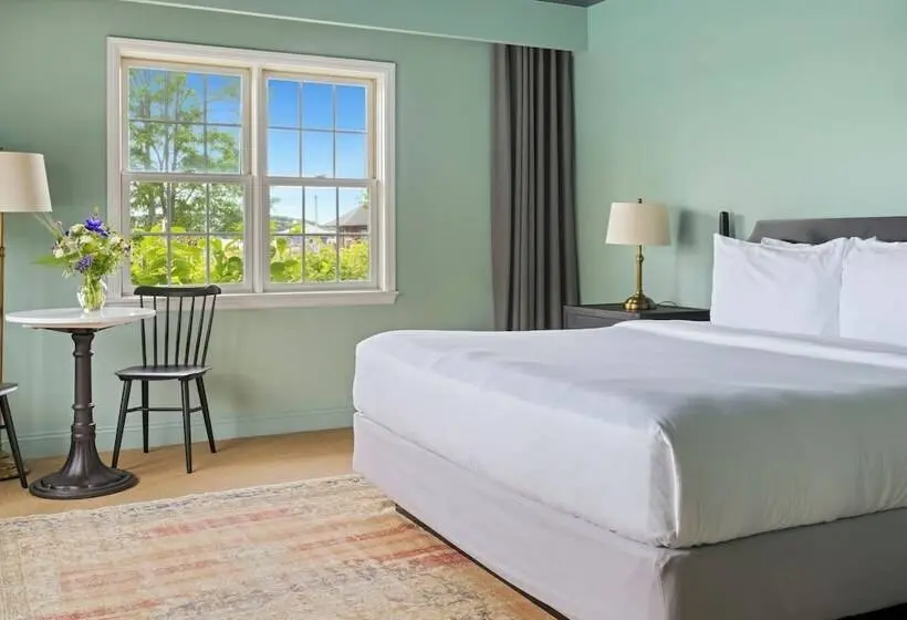 Juniorsviitti, The Harbor Front Inn