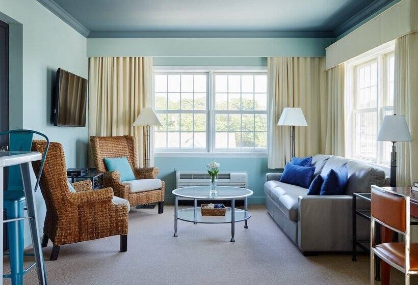 סוויטה עם נוף, The Harbor Front Inn