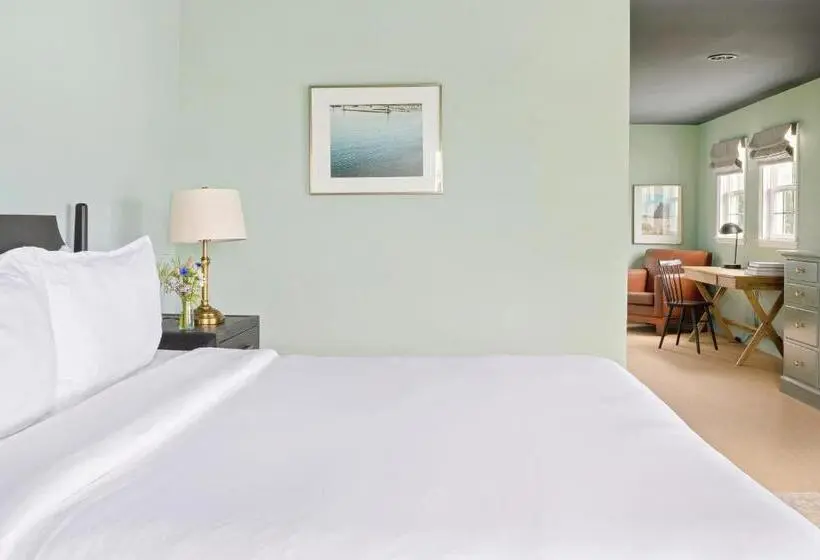 Juniorsviitti, The Harbor Front Inn