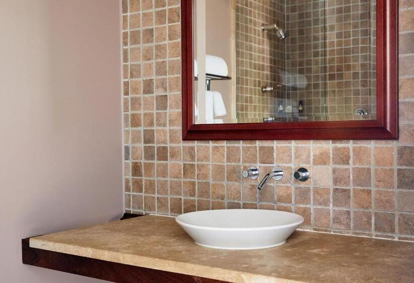 סוויטת ג'וניור, The Harbor Front Inn