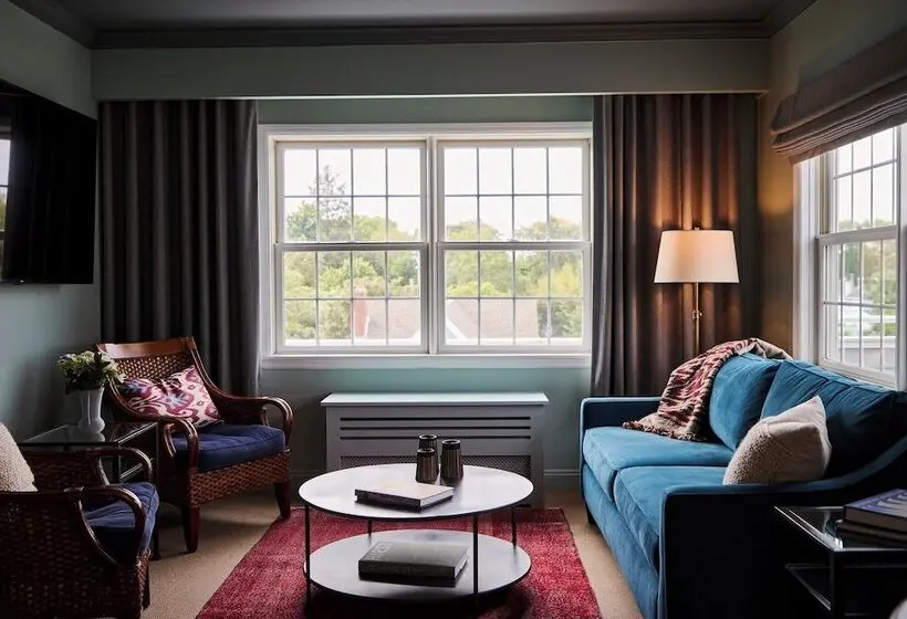 Manzaralı Süit, The Harbor Front Inn