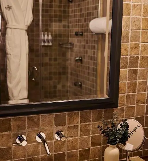 Büyük Çift Kişilik Yataklı Standart Oda, The Harbor Front Inn