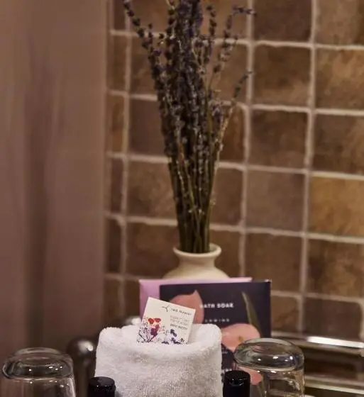 Süit, The Harbor Front Inn