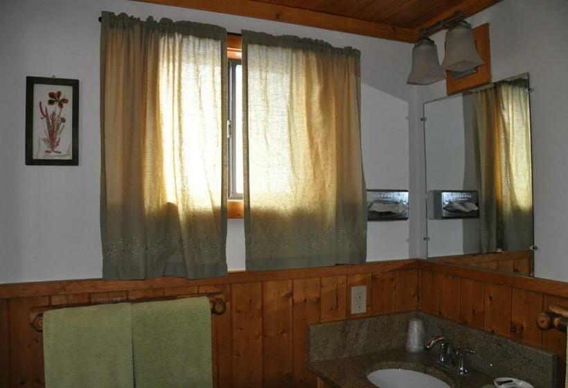 غرفة قياسية, Long Holiday Motel